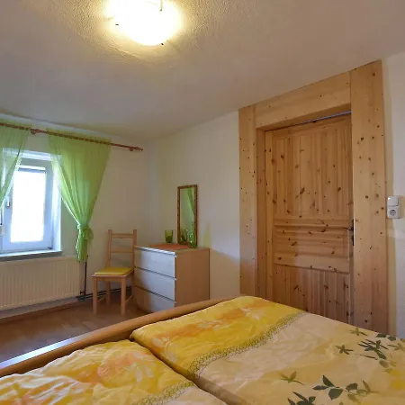 Charming In Near The Sea Rakow